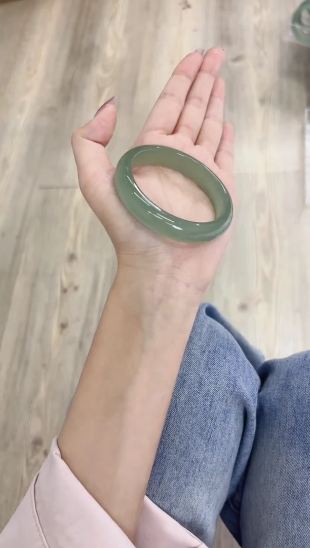 未镶嵌手镯石英质玉124-53D