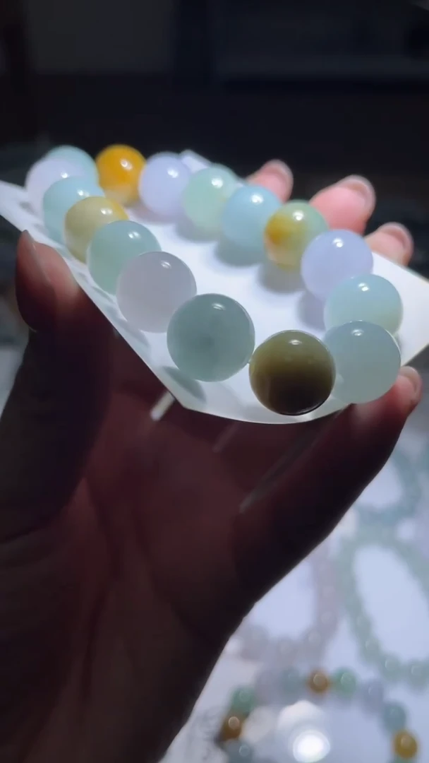 【闪购商品】定制翡翠未镶嵌翡翠手串