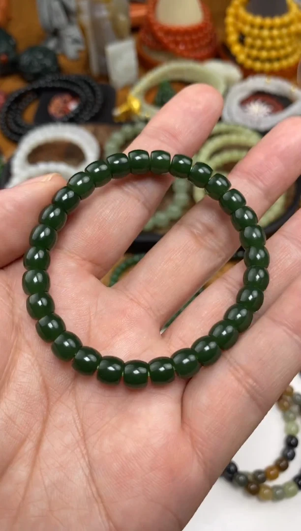 颈饰未镶嵌和田玉手串