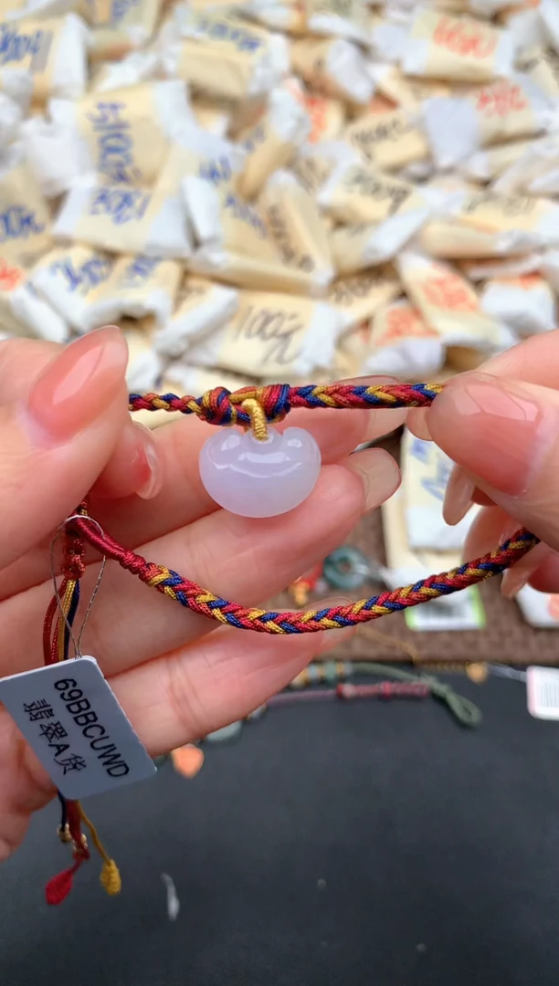 未镶嵌挂件翡翠一