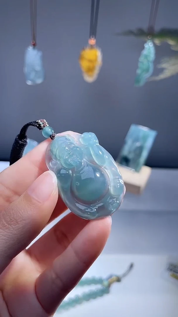 颈饰未镶嵌翡翠财神