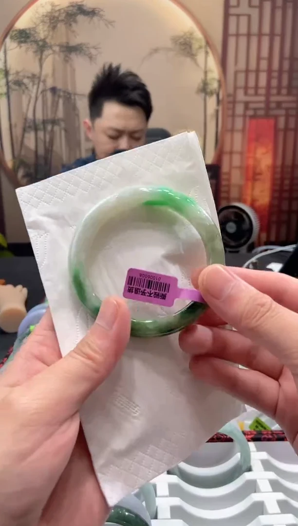 未镶嵌手镯翡翠000059020