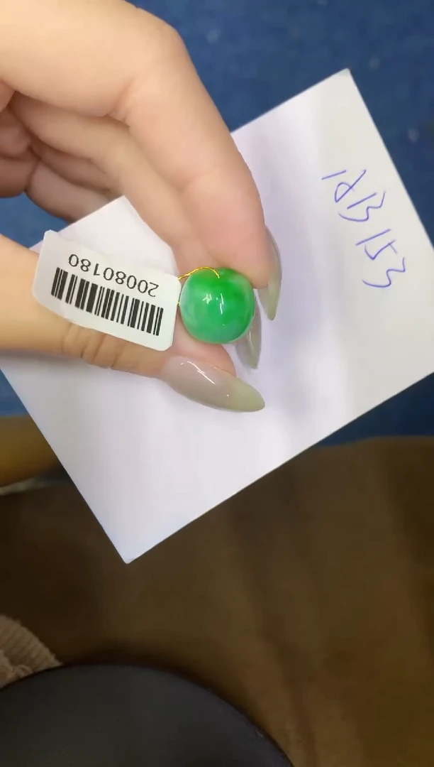 翡翠未镶嵌颈饰缅甸天然翡翠A货