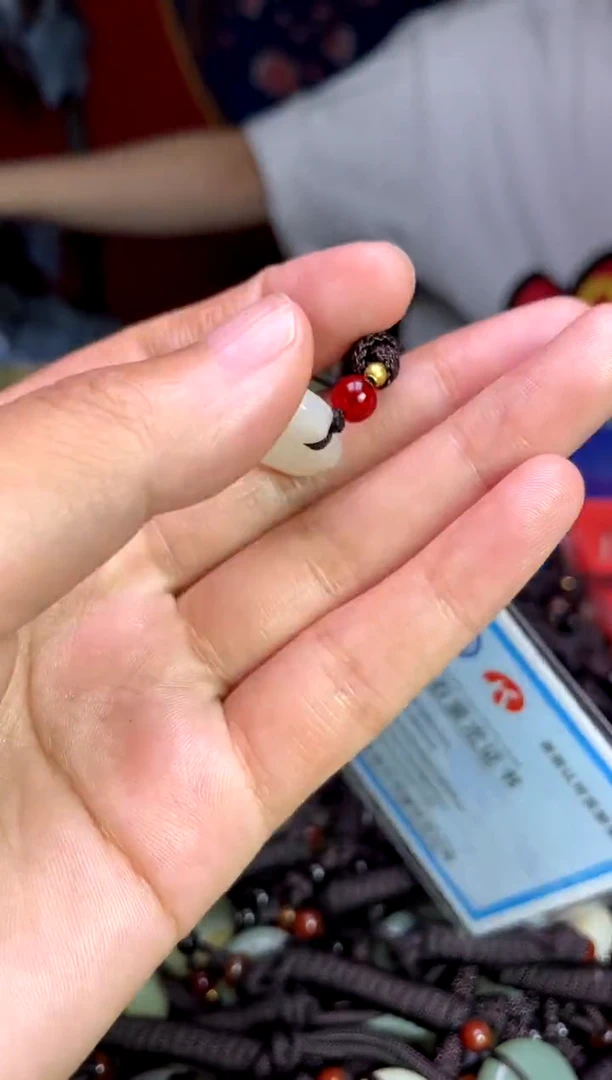 未镶嵌和田玉挂件1
