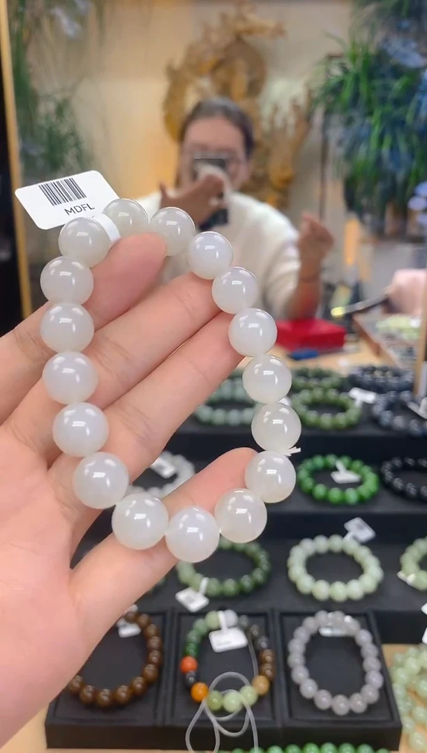 未镶嵌手串和田玉卡12