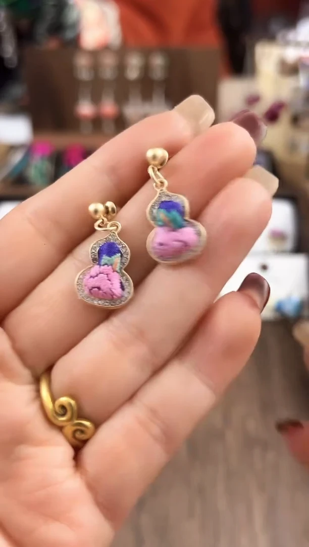 【闪购商品】织绣民族风老绣饰品077