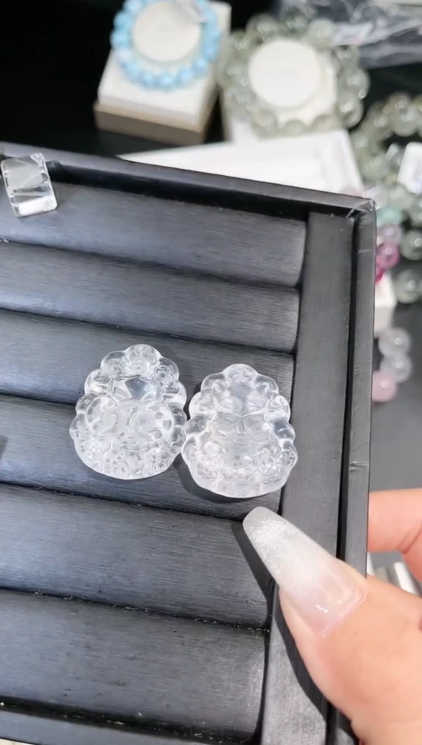 【闪购商品】水晶手链未镶嵌多样性发一白水狐牌