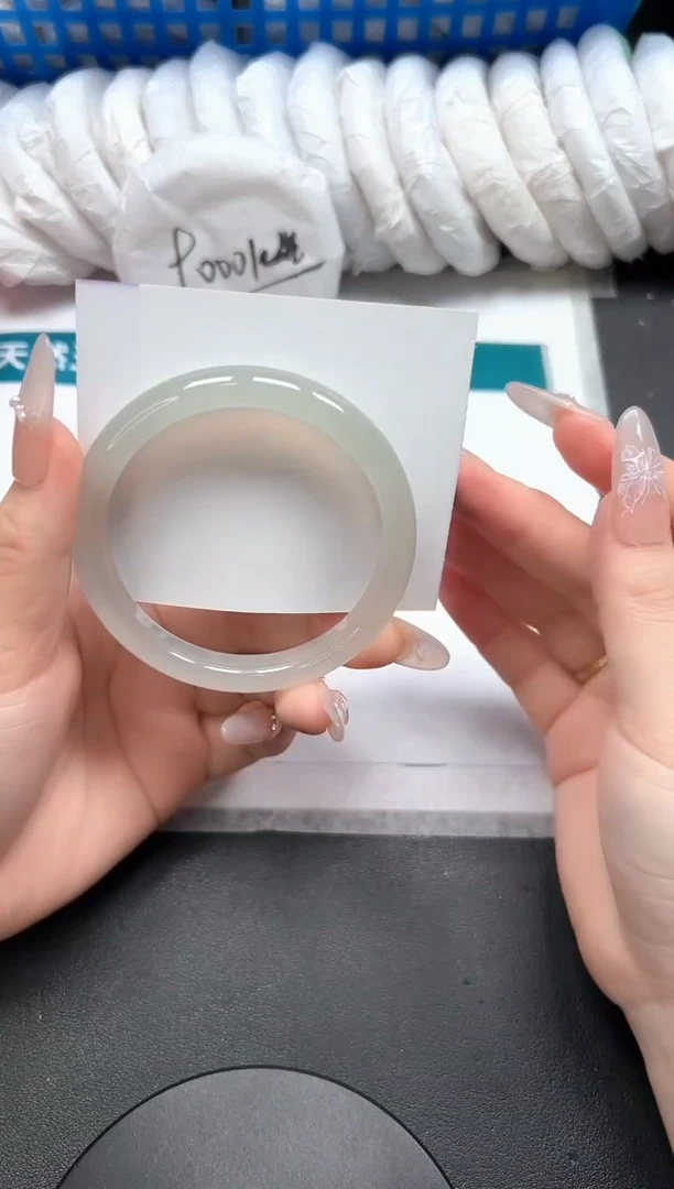 石英质玉手镯未镶嵌249-58