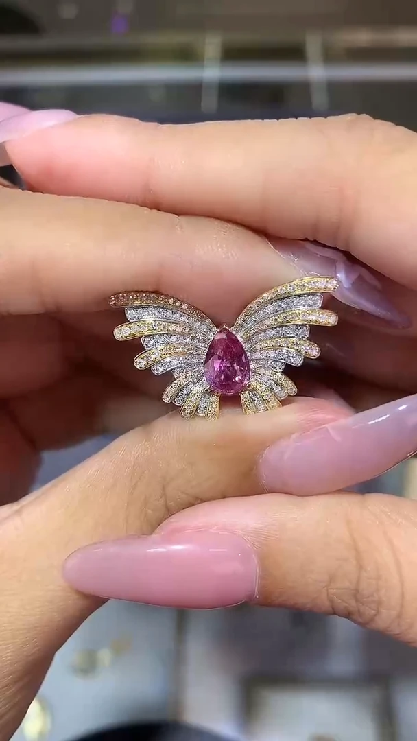 戒指彩色蓝宝石18K金镶嵌1.15CT