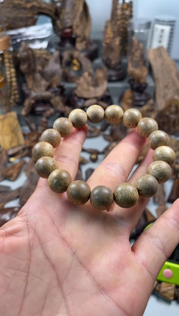 沉香碎屑沉香山**鹿 柬埔寨 沉香   柬埔寨 沉香