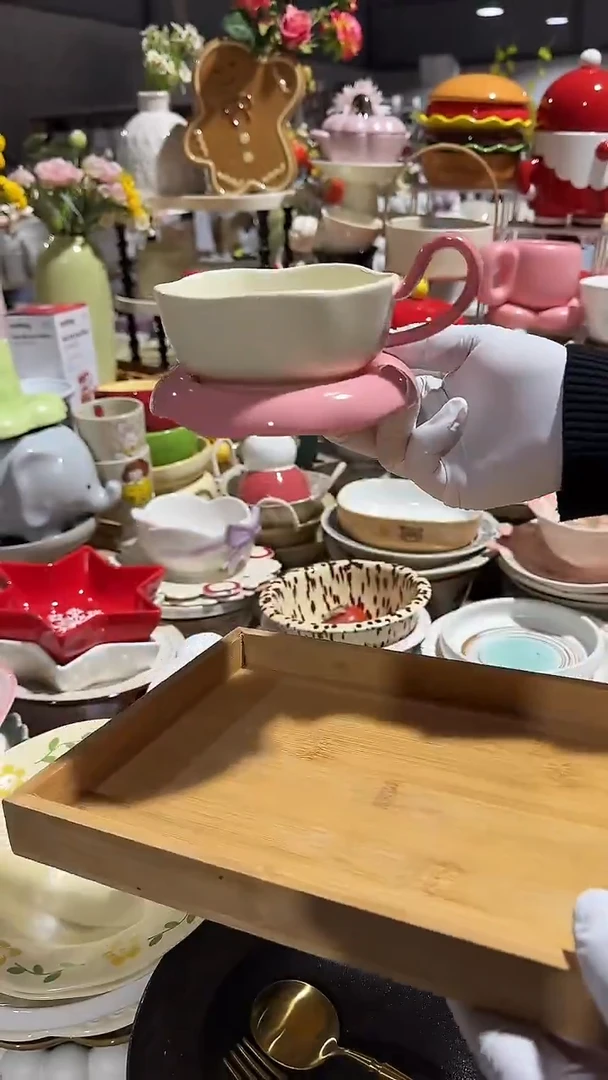 陶瓷粉色杯碟微瑕 凑满20元包邮