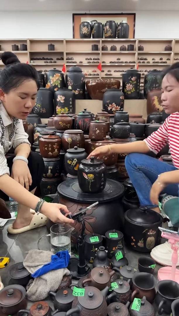 罐瑕疵 彩填茶叶罐 766