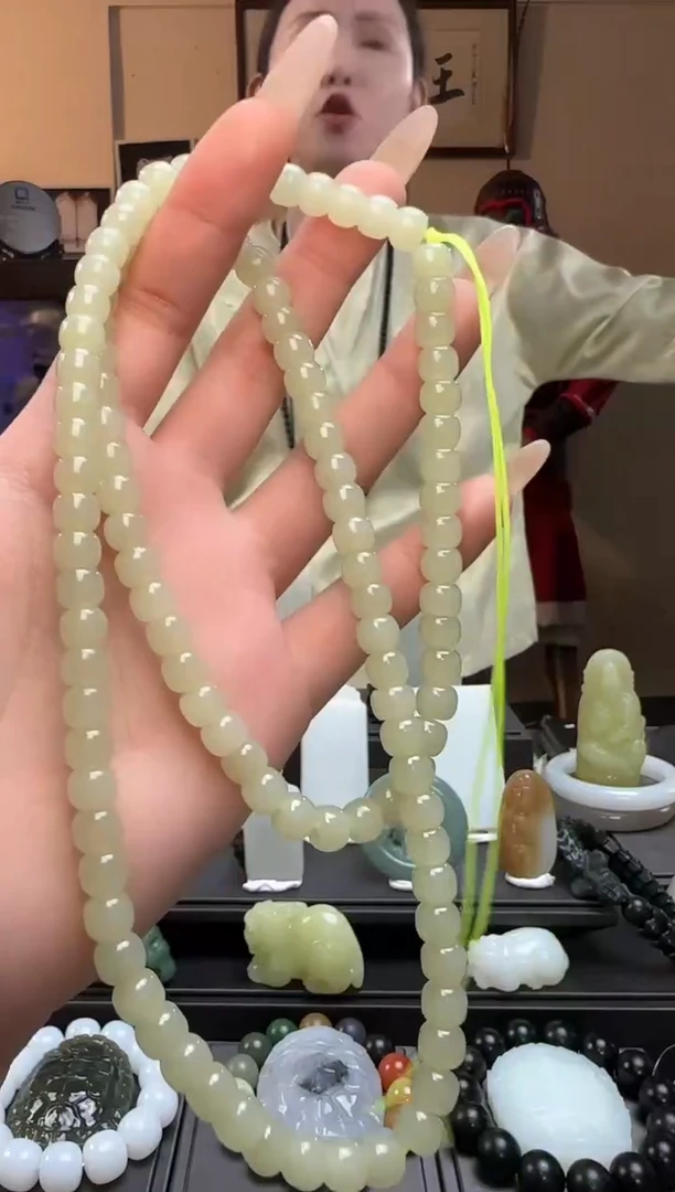 【闪购商品】和田玉柠檬黄老型珠未镶嵌长链