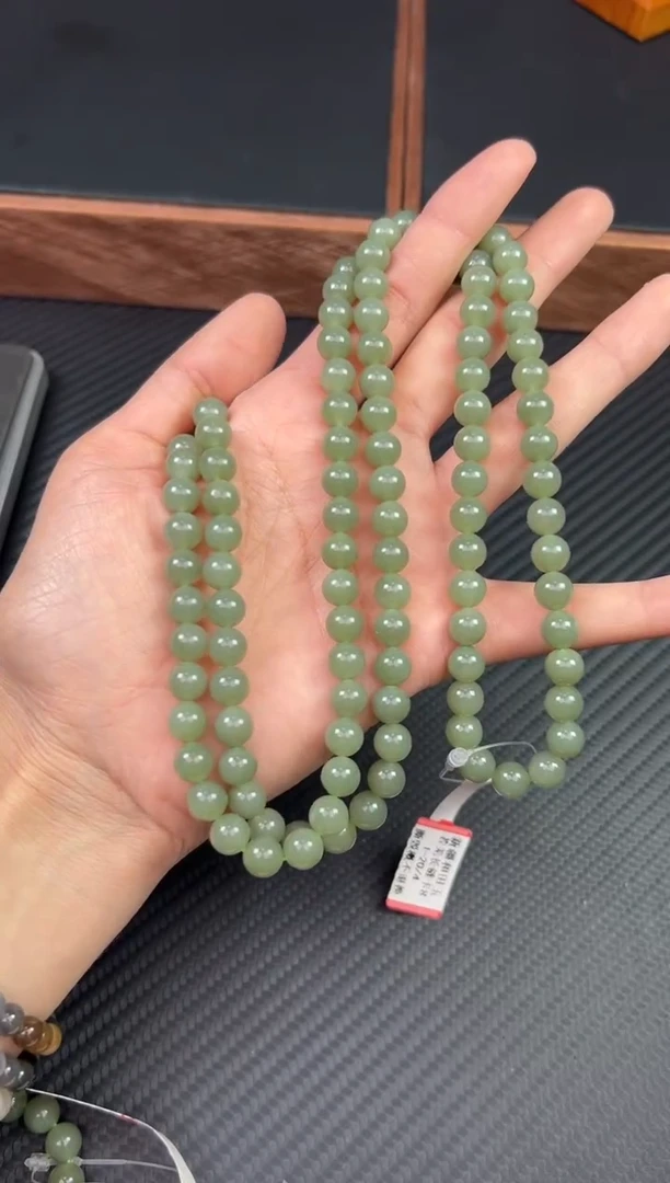 和田玉未镶嵌项链若羌微色差卡8长串