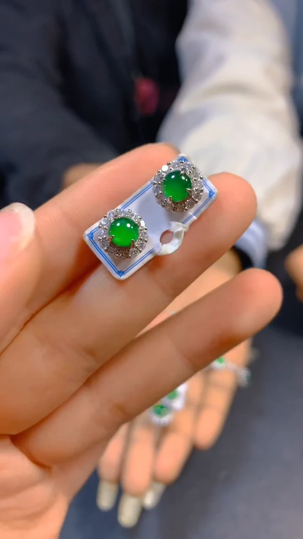 【闪购商品】翡翠耳饰未镶嵌0783296728多样性发一