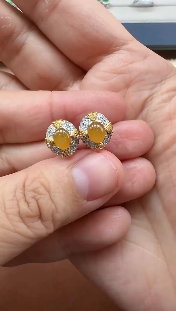 【闪购商品】翡翠耳饰18K金镶嵌耳钉