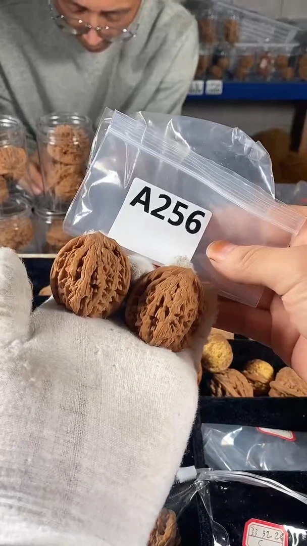 吊坠文玩核桃40麦穗虎头