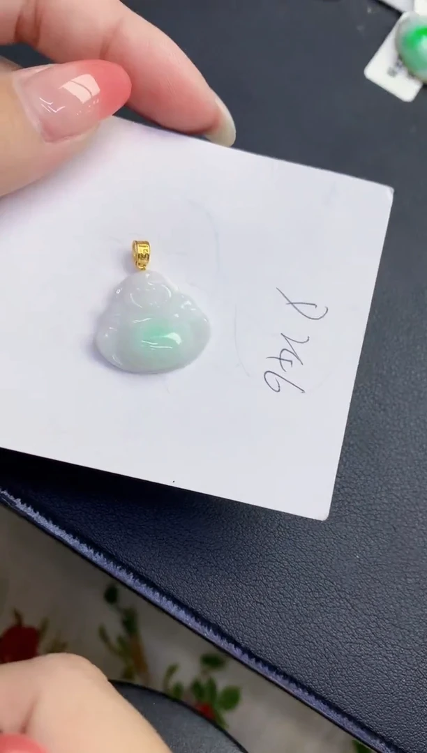 翡翠未镶嵌颈饰缅甸天然翡翠A货