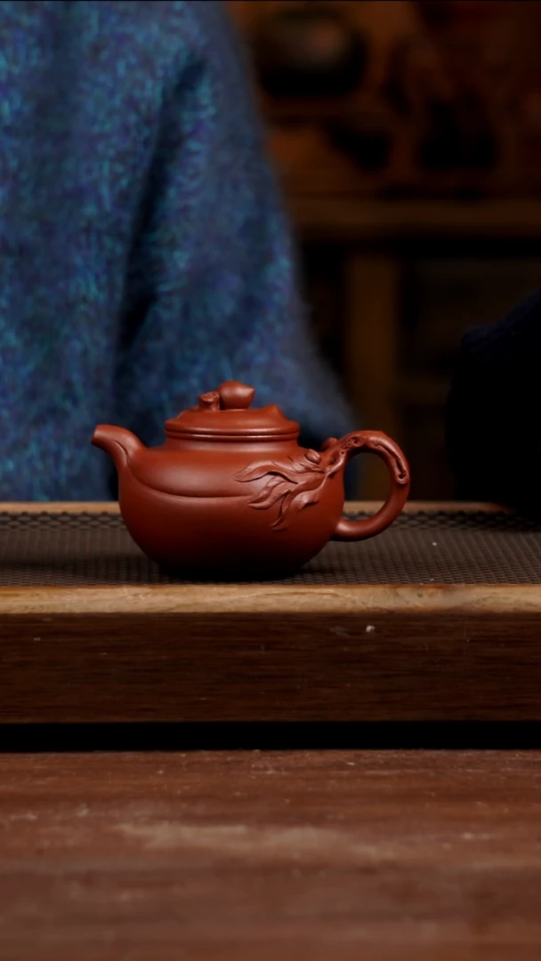 茶壶紫砂红沉香圣桃200CC