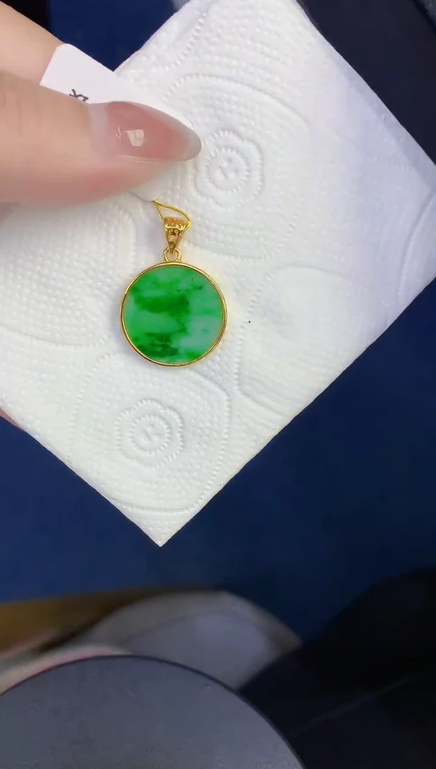 颈饰未镶嵌翡翠缅甸天然翡翠A货
