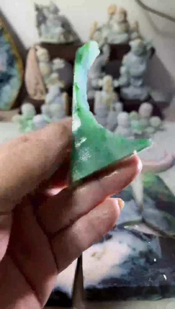 【闪购商品】翡翠吊坠(不含链)未镶嵌A1282
