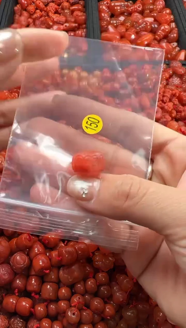 【闪购商品】南红玛瑙颈饰未镶嵌1