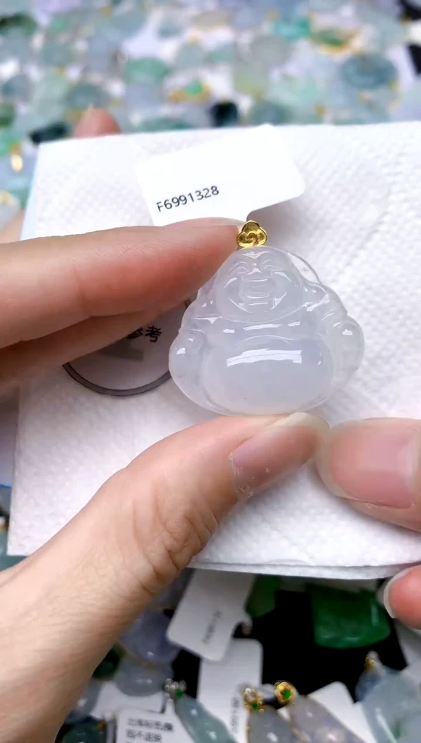 颈饰18K金镶嵌翡翠天然A货翡翠