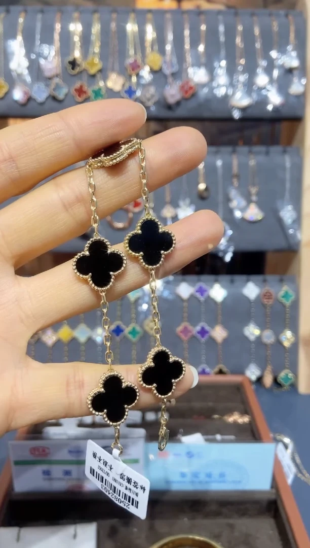 18K金镶嵌手链玛瑙/玉髓玛瑙K黄