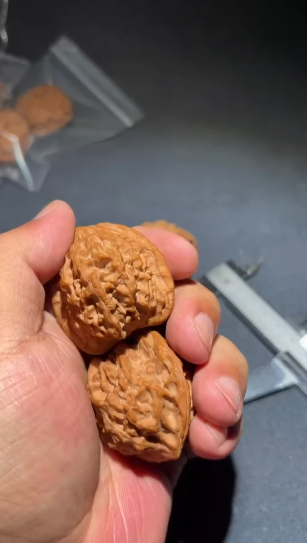吊坠桃核歪**布九龙潭马蹄