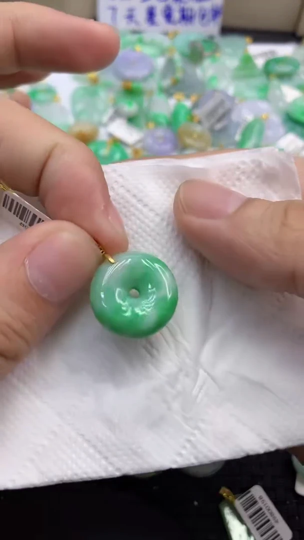 颈饰未镶嵌翡翠天然缅甸A货翡翠