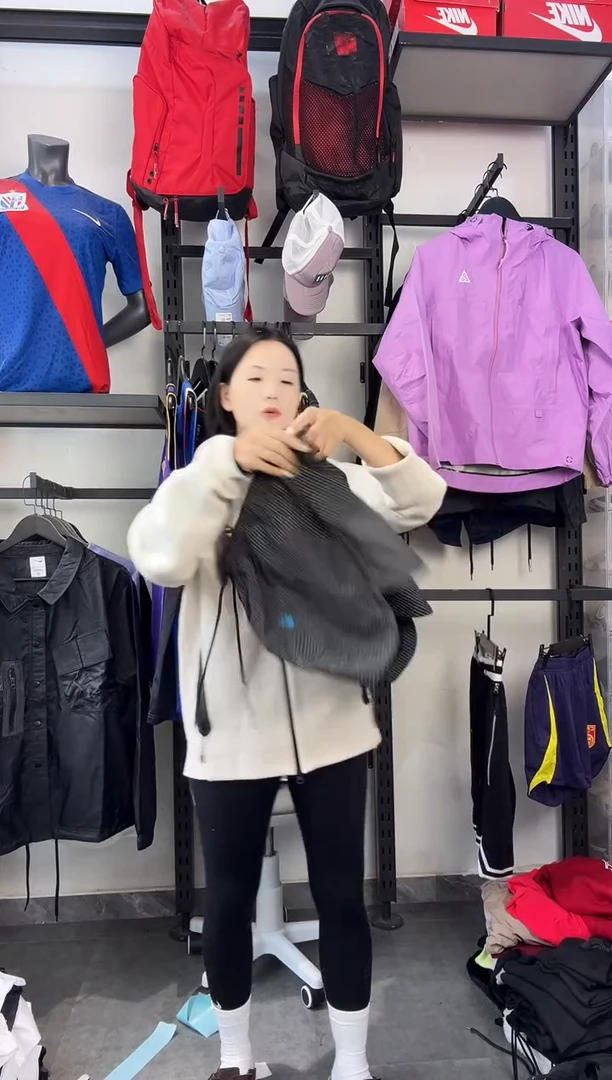 791编码 瑕疵款直播间过款为准 尺码S