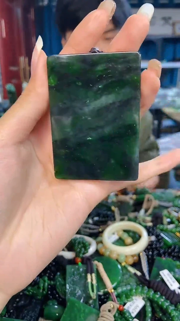 未镶嵌和田玉挂件1