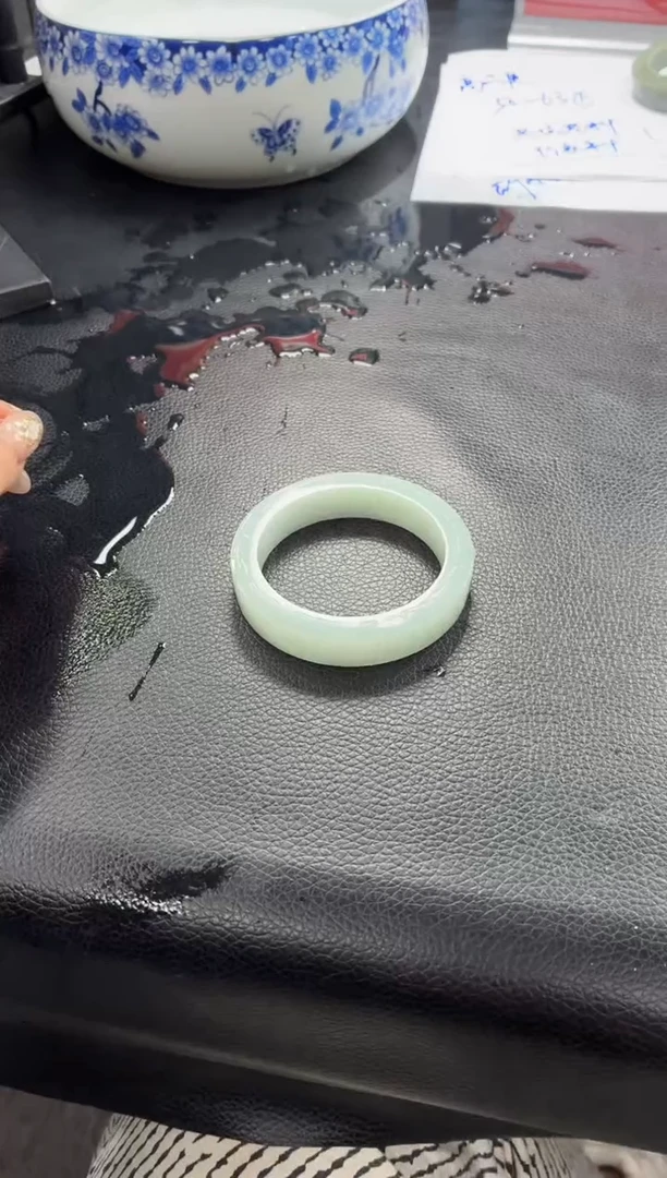 未镶嵌手镯定制翡翠8****女ddj