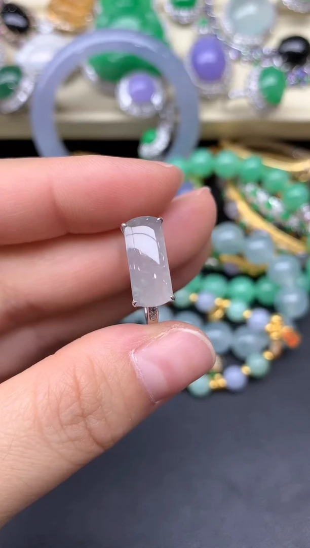 18K金镶嵌戒指翡翠263-雪姐翡翠天天见