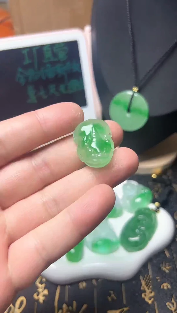 颈饰未镶嵌翡翠所见即所得，一图一物