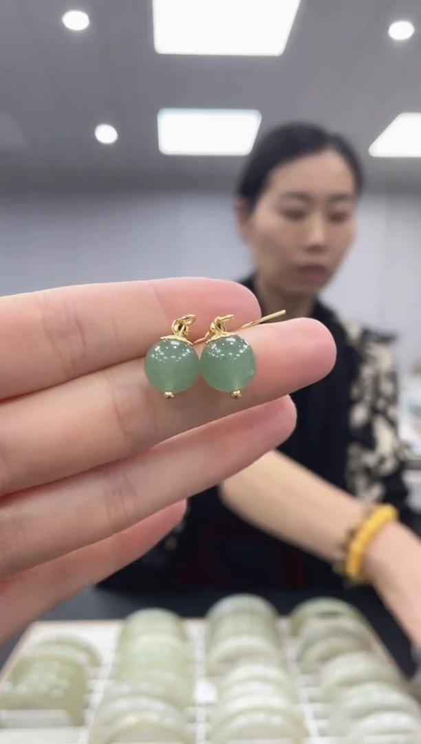 【闪购商品】石英质玉耳坠未镶嵌多样性拍一发一