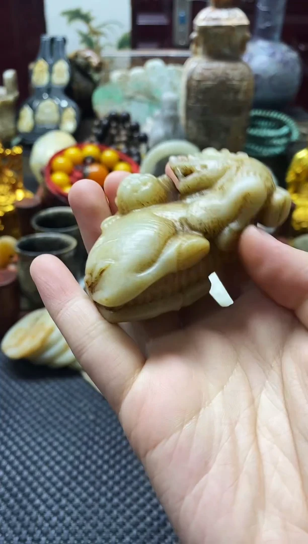 未镶嵌和田玉挂件麒麟