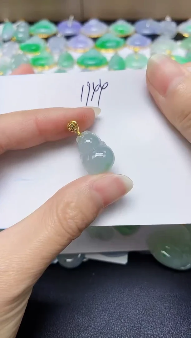 翡翠未镶嵌颈饰天然缅甸翡翠A货