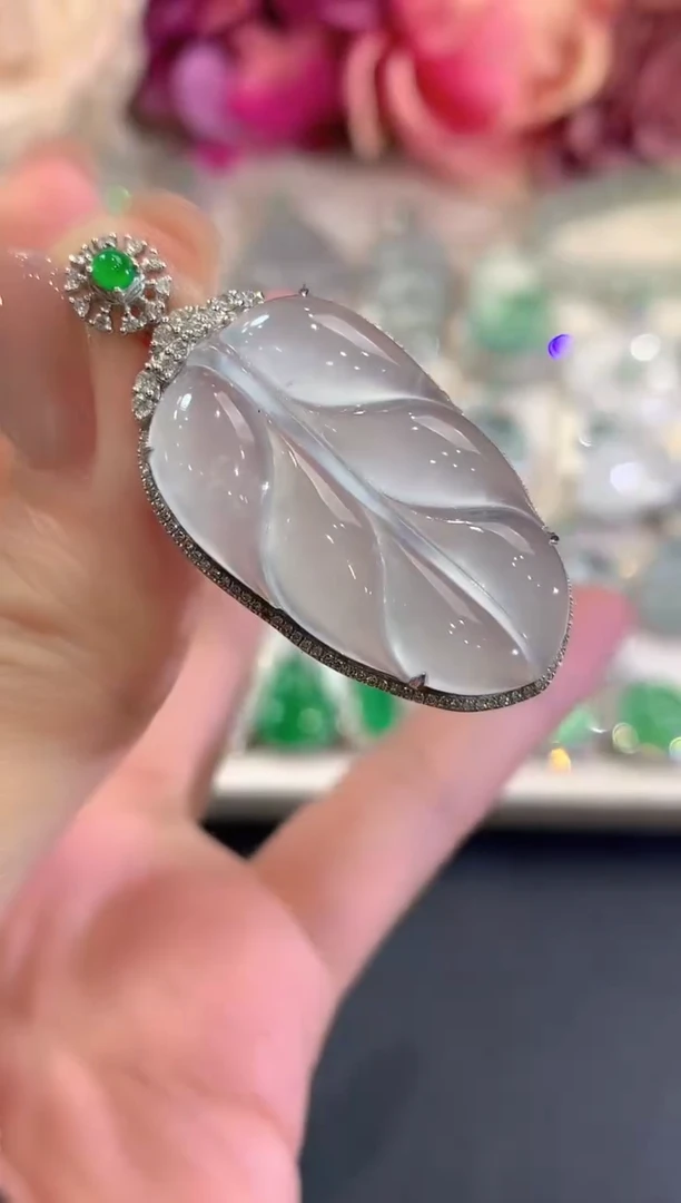 吊坠(不含链)18K金镶嵌翡翠q99