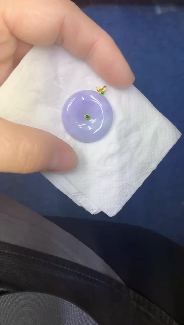 颈饰18K金镶嵌翡翠缅甸天然翡翠A货