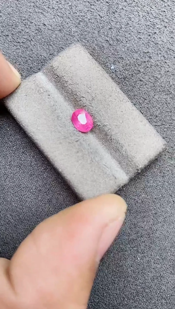 裸石尖晶石马亨盖1.03ct