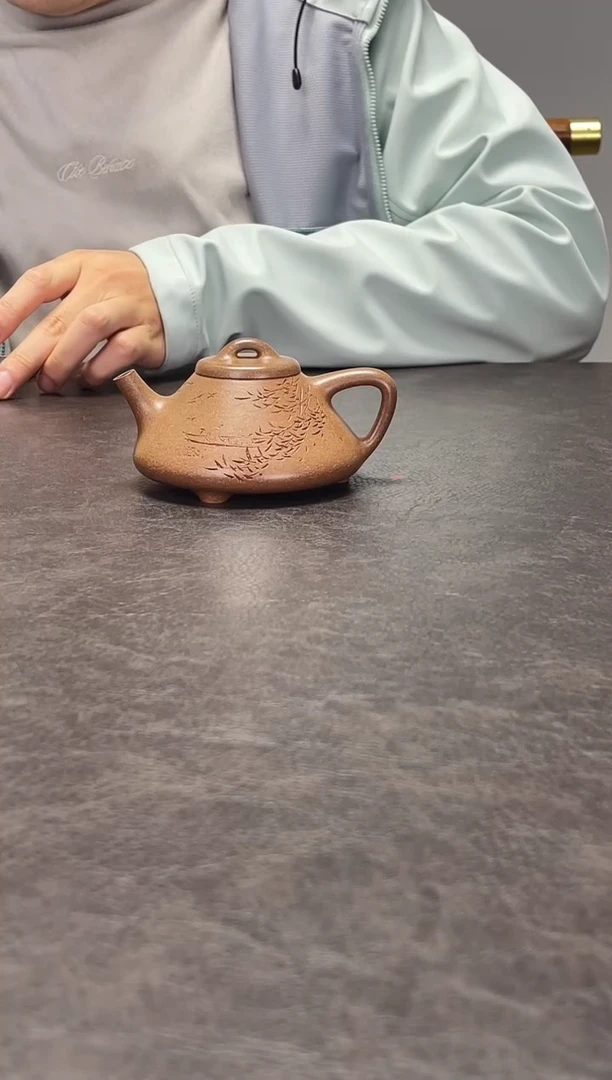 茶壶紫砂吴健子冶石瓢