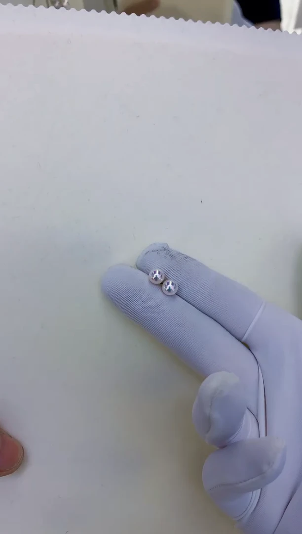 18K金镶嵌饰品海水珍珠5-6素钉定制