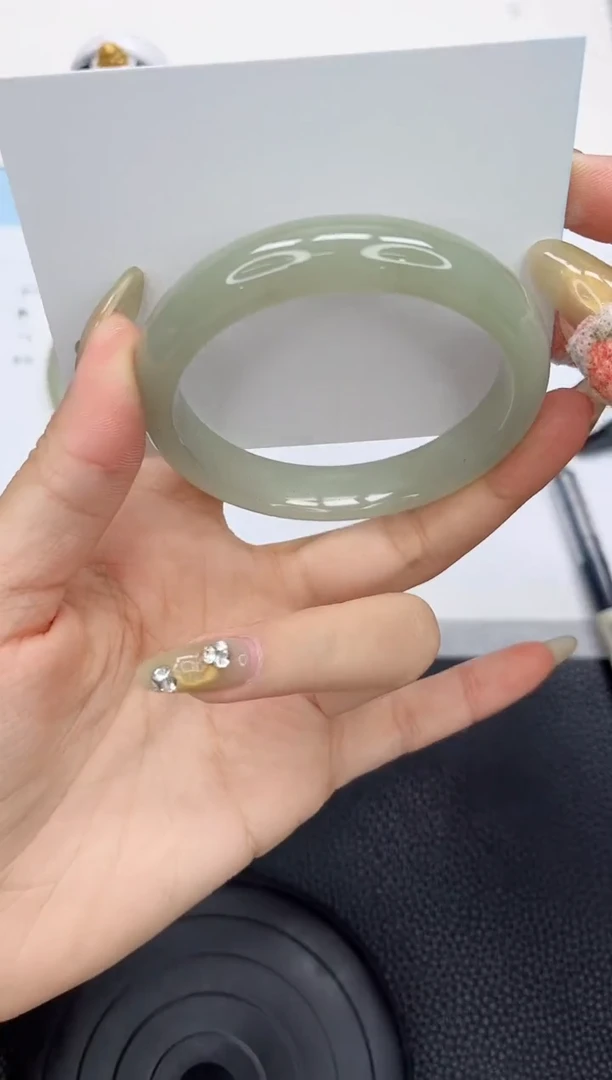 石英质玉手镯未镶嵌218-56.5