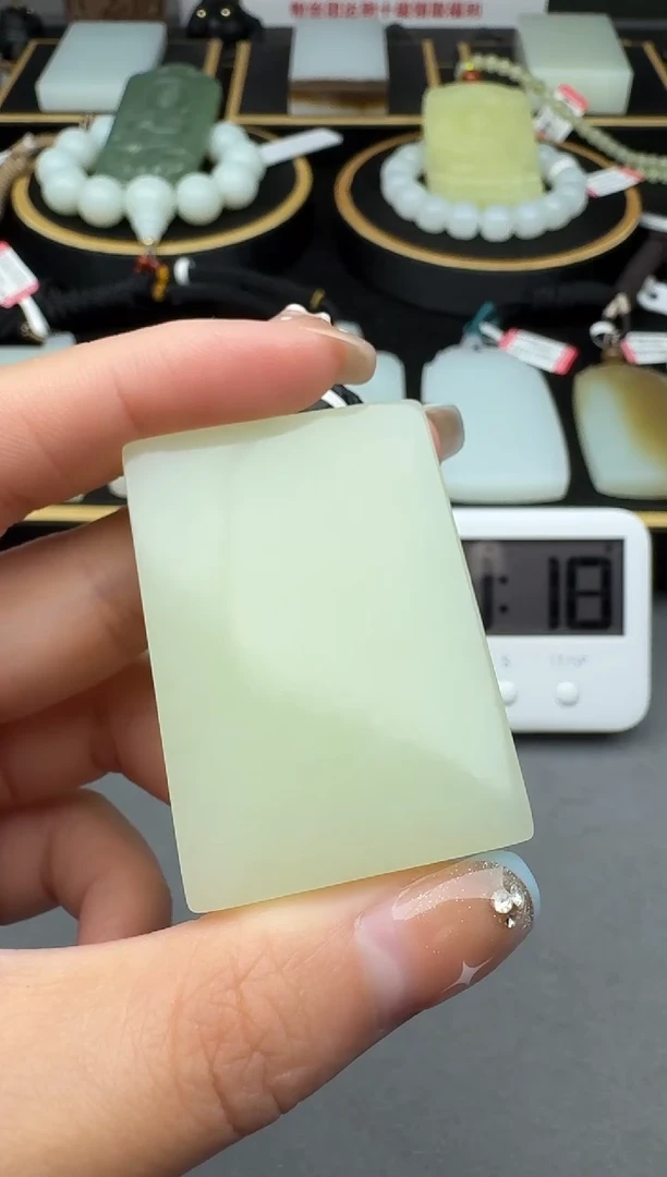 颈饰未镶嵌和田玉3