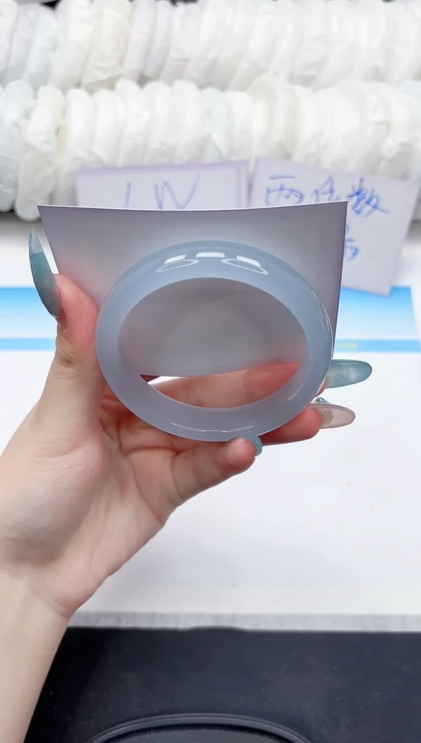 石英质玉手镯未镶嵌116-58