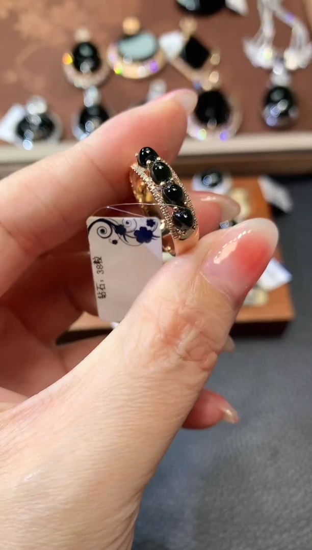 【闪购商品】翡翠戒指18K金镶嵌F1 翡翠