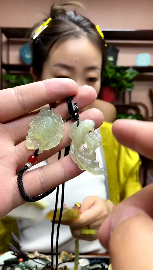 岫玉未镶嵌手牌·