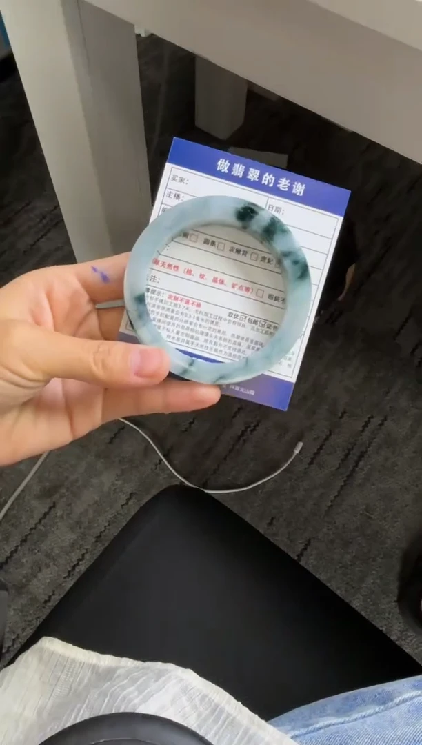 未镶嵌定制手镯不退不换定制翡翠嘉*妈定制手镯不退不换