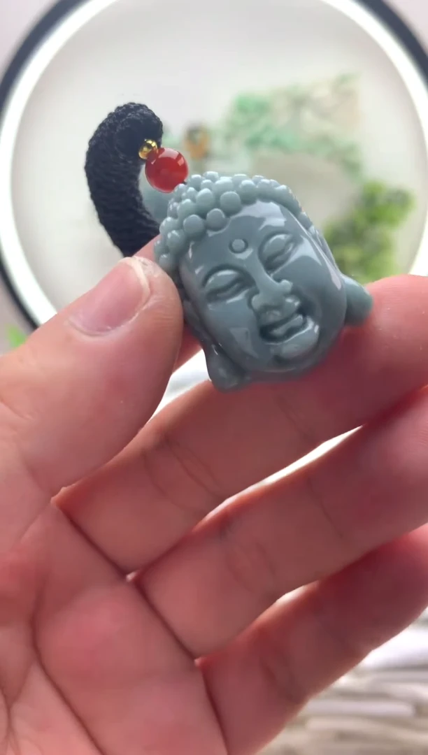 颈饰未镶嵌翡翠佛头